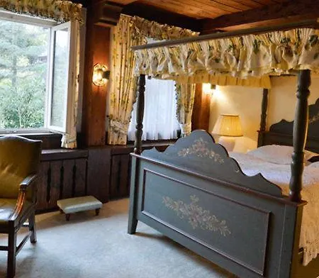 Hirschgasse Hotel 4*